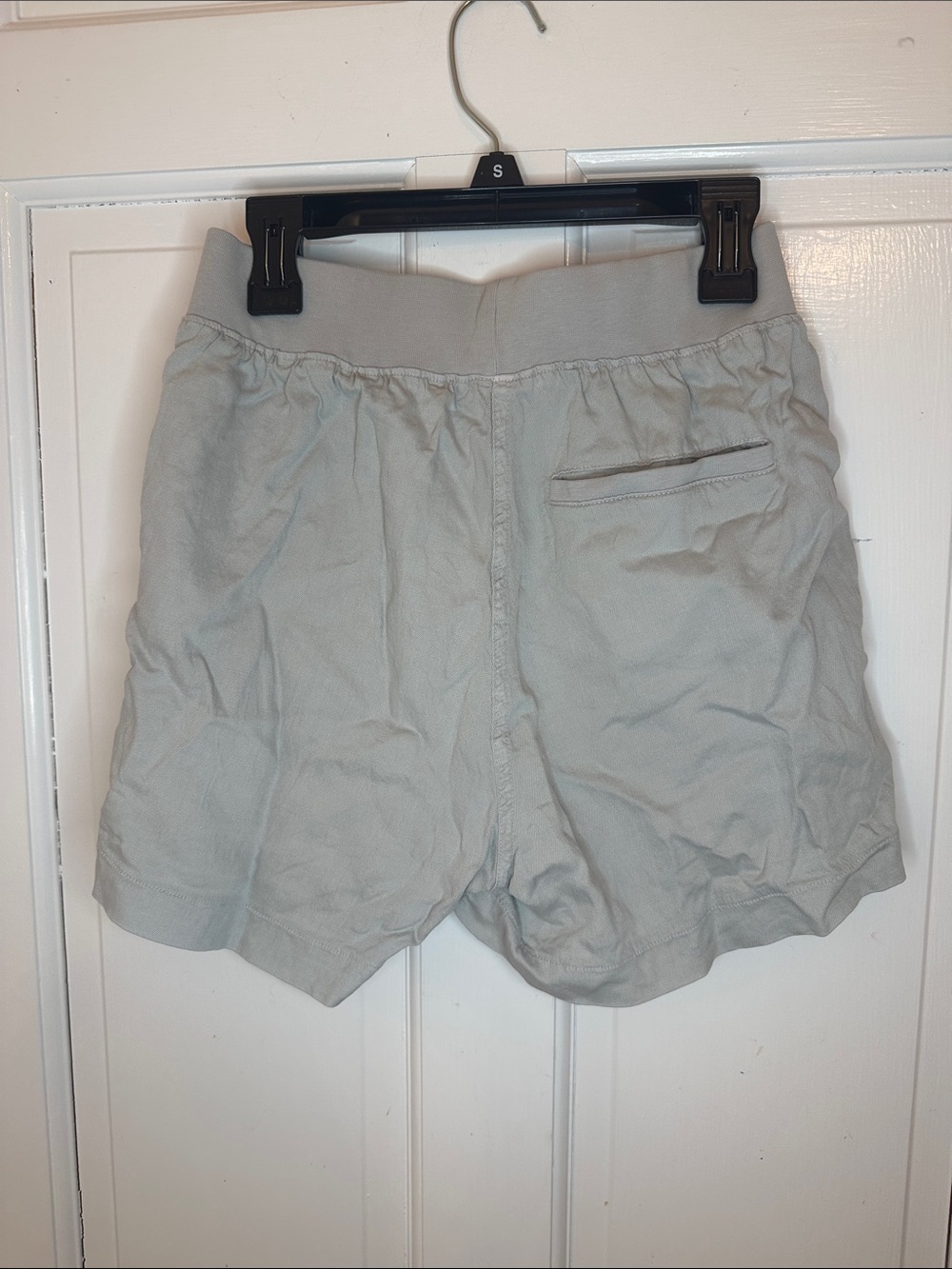 Faherty Light Gray Elastic-Waist Shorts size XS EUC - Picture 3 of 4